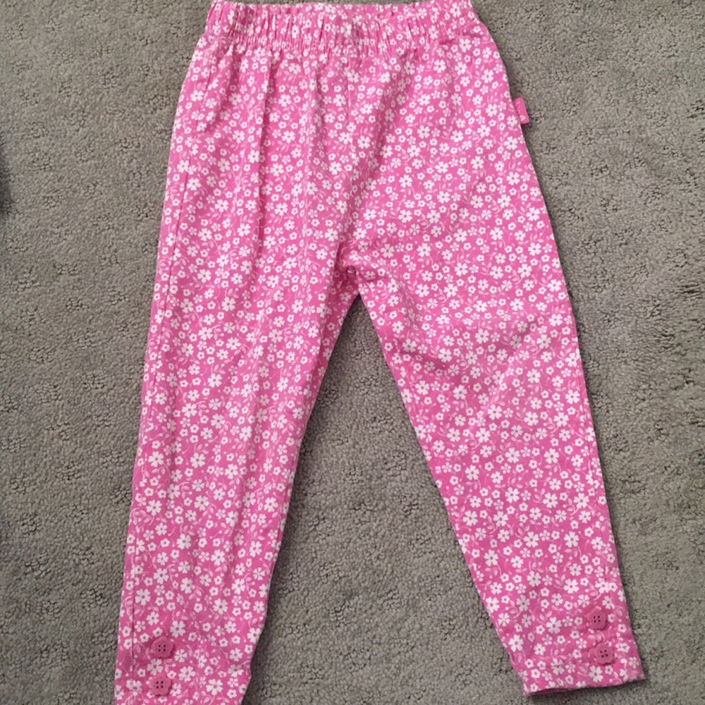 Adorable floral leggings
